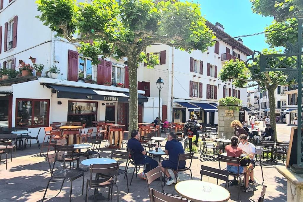 Appartement Rue Gambetta, Plage A 2 Min Saint-Jean-de-Luz Bagian luar foto